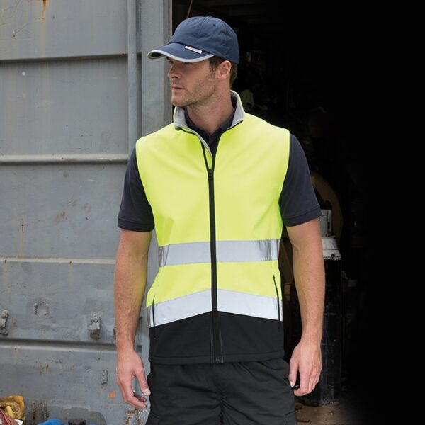 R451X - Printable Safety Softshell Gilet A high visibility, on-trend softshell gilet, perfect for laying up with other garments