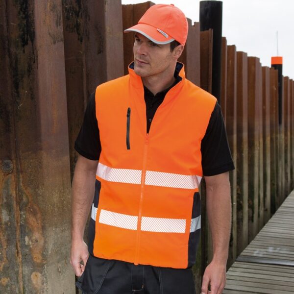 R332X Result Reversible soft padded gilet, Super soft lightweight and warm - Image 2