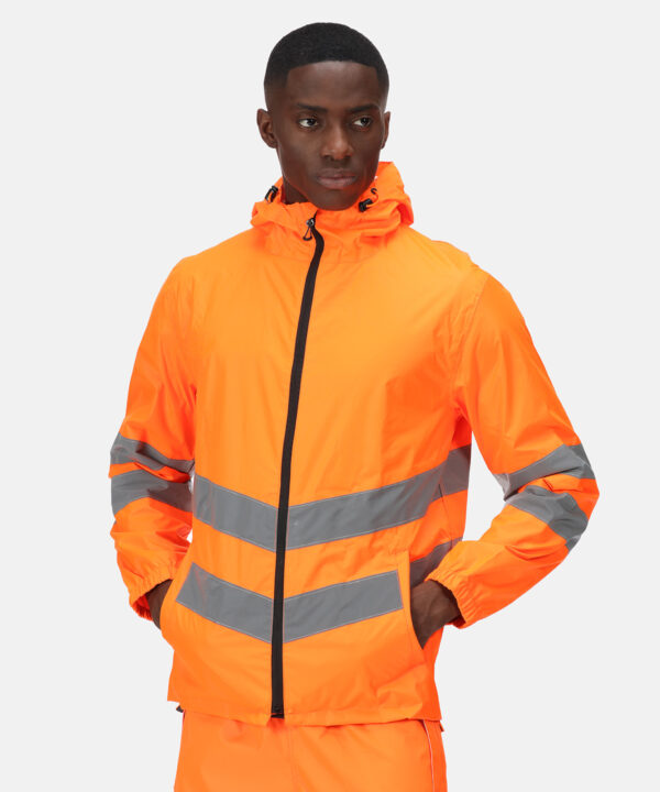 TRW497 Regatta High-vis pro pack-away jacket when travelling to and from the job, Orange