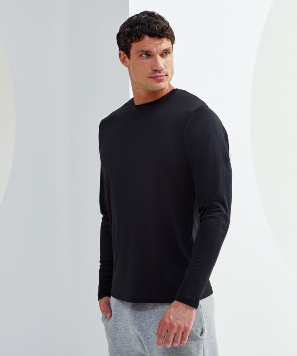 TR050-singleR TriDri® long sleeve performance t-shirt, Wicking fabric keeps you dry rate 1-4 - Image 2